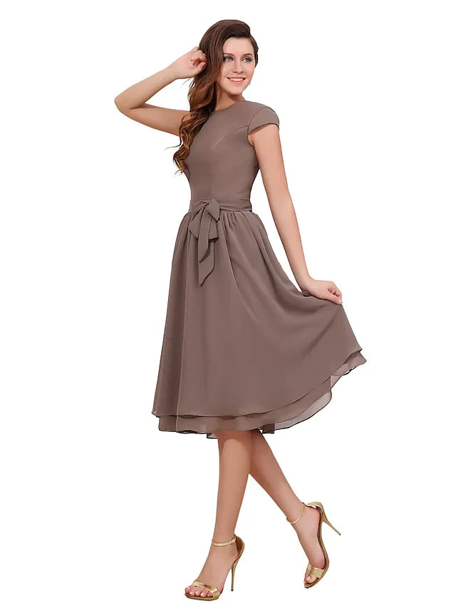 Wholesale A-Line Mother of the Bride Dress Sweet Jewel Neck Knee Length Chiffon Short Sleeve with Buttons